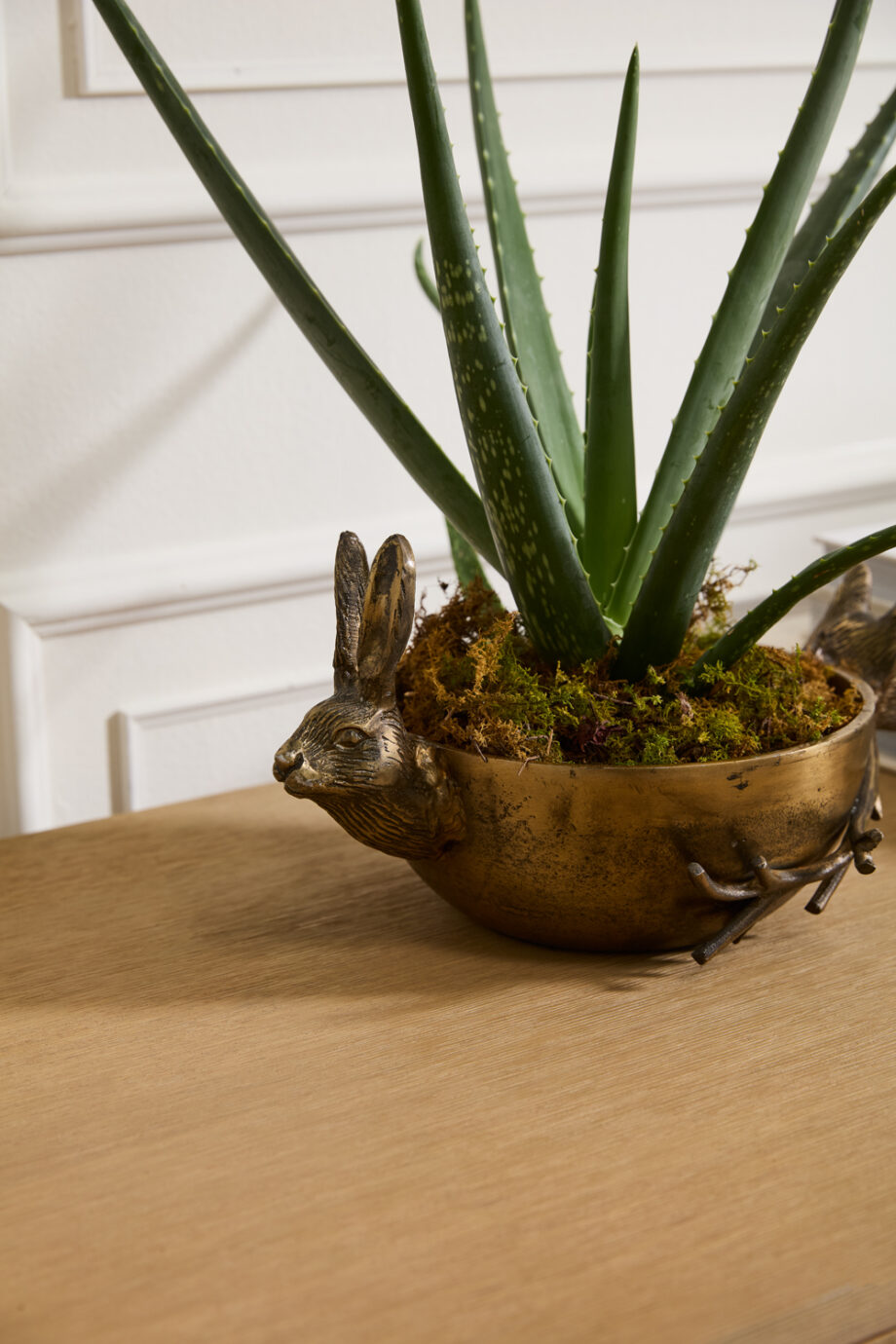 E+E Figurine Handle Bowl 75070.00