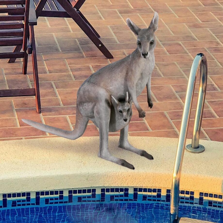 Australian Outback Kangaroo Statue NE100105