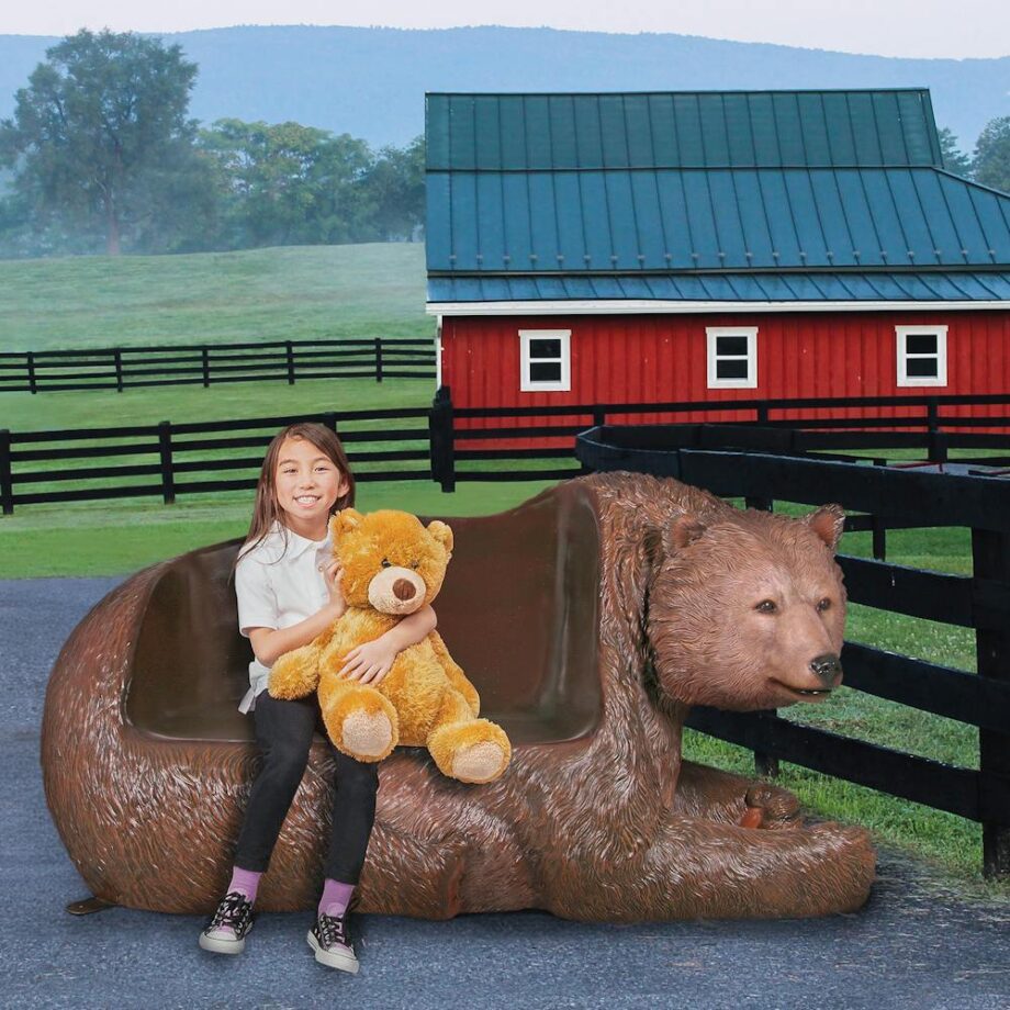 Brawny Grizzly Brown Bear Bench Sculpture NE1600172