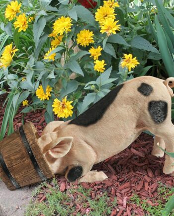 Bucket Head Piglet Statue QM22420