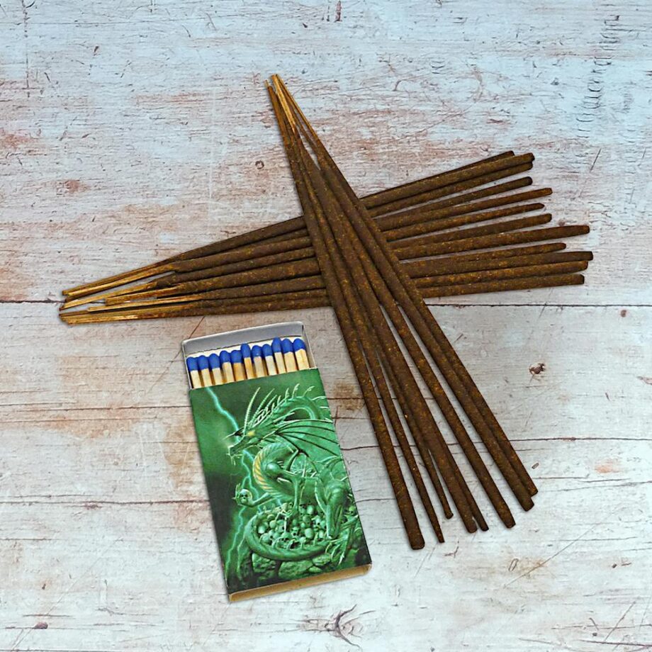 Dragon's Blood Scent Incense Sticks: Pack of 20 AS99