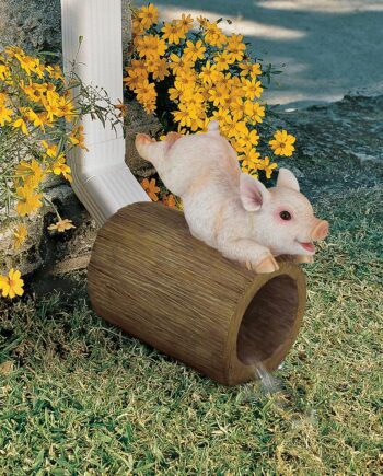 Hog Wild Pouncing Pig Gutter Guardian Downspout Statue QM2868900