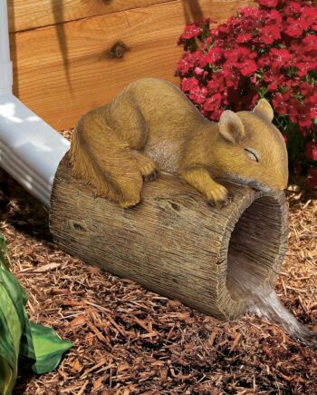 Jolly the Squirrel Gutter Guardian Downspout Statue QM13073