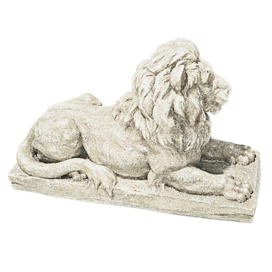 Lyndhurst Manor Lion Sentinel Statue: Each