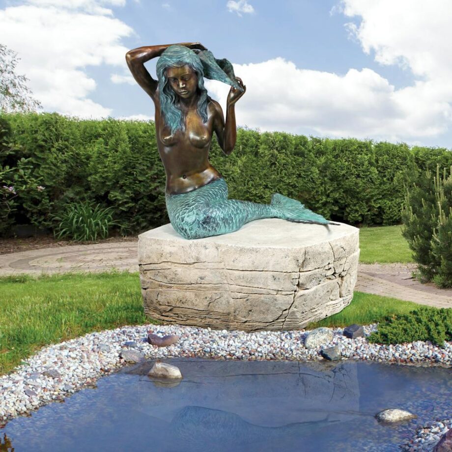 Matterhorn Ledge Garden Pedestal Table NE200166