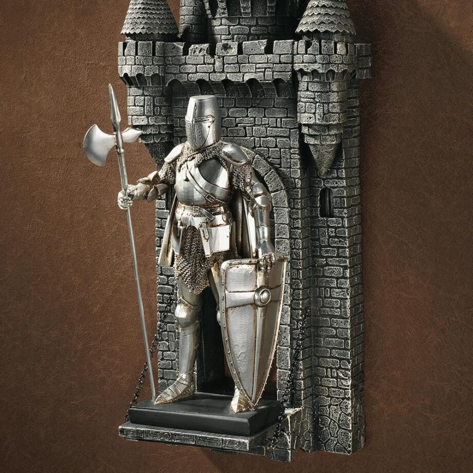 Medieval Nuremberg Castle Guard Gothic Knight Statue QS29041