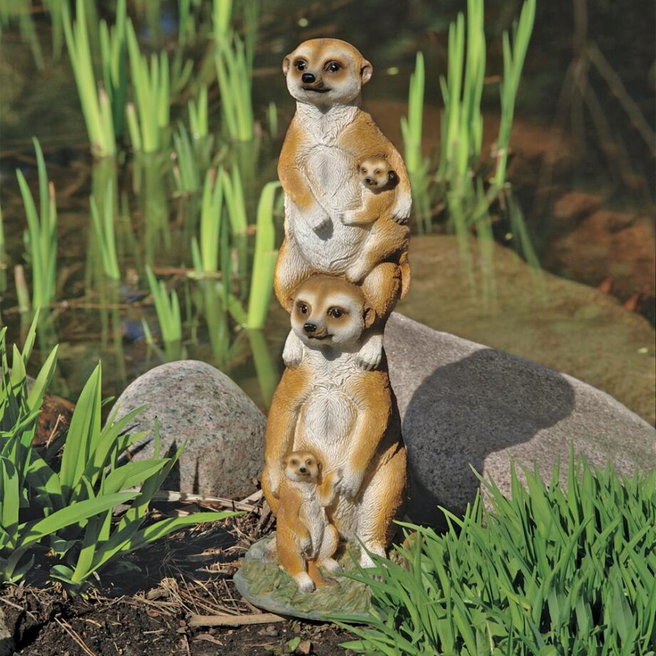 Meerkat Generations Garden Statue QL57526