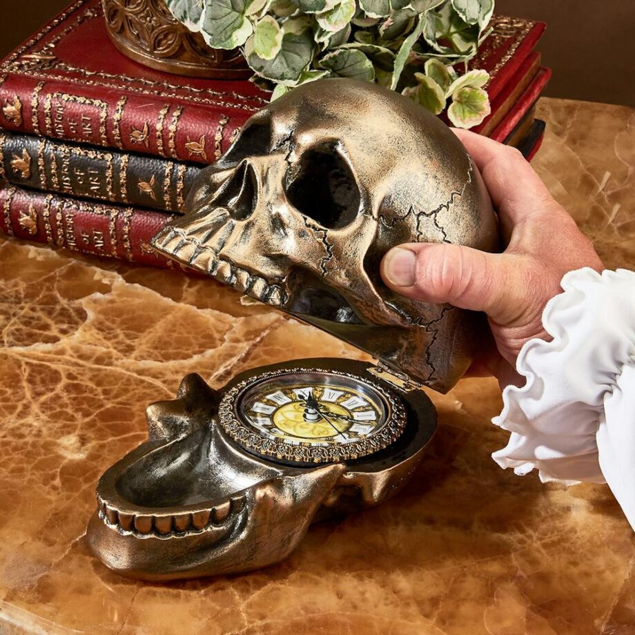 Memento Mori Skull Clock QS3917