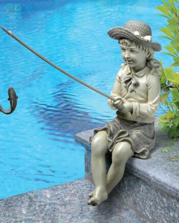 Nellie's Big Catch Fisherwoman Statue: Small EU9305