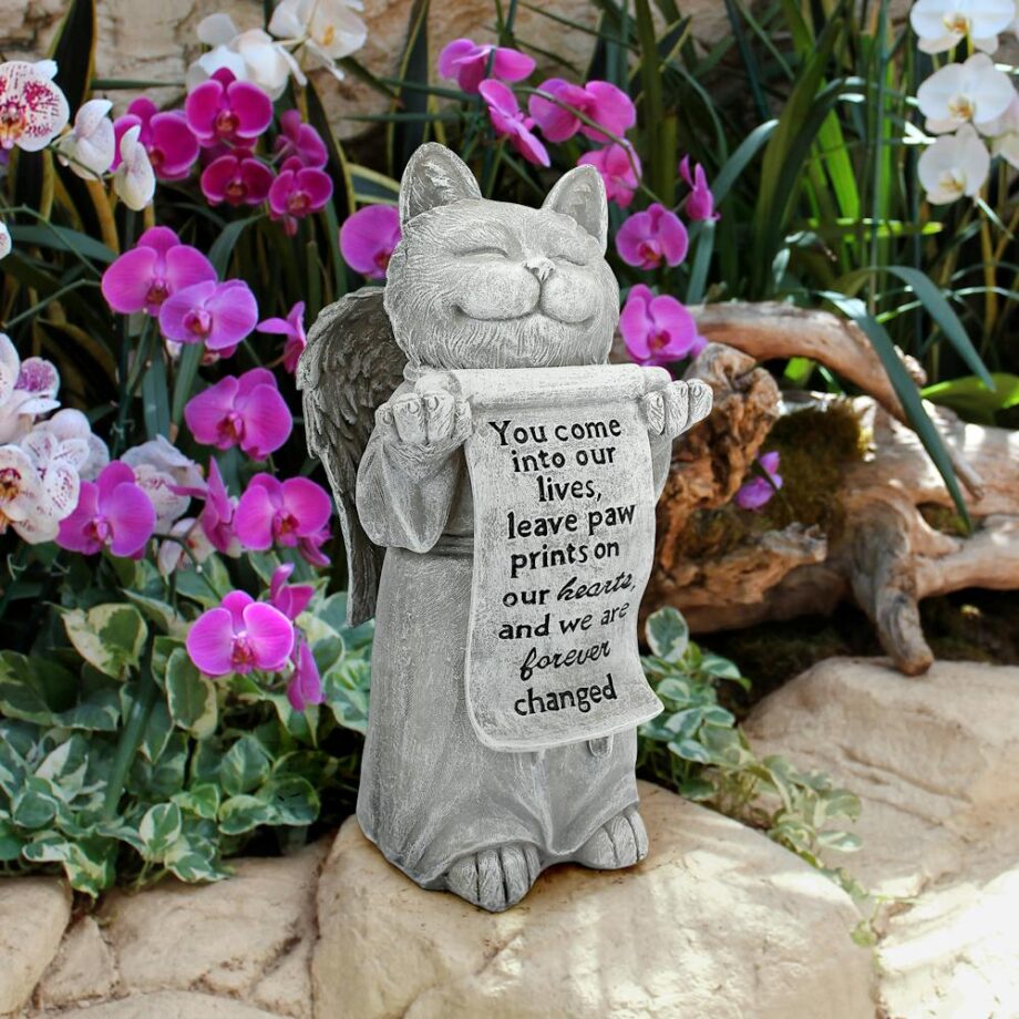 Paw Prints on our Hearts Memorial Cat Statue QL59385