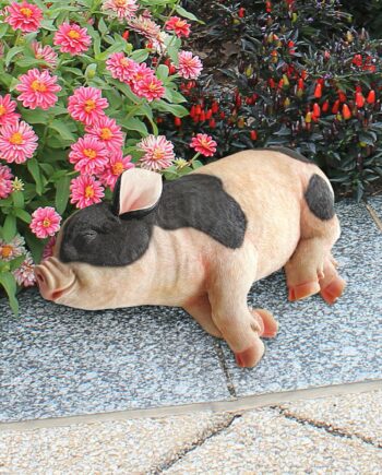 Sleeping Pig Statue QM2580000