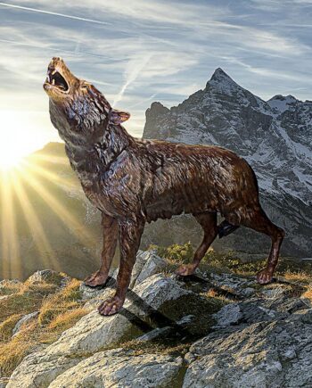 The Howl of the Wild Wolf Cast Bronze Garden Statue KW94082