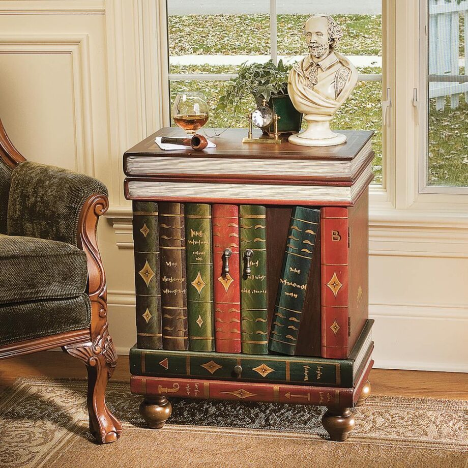 The Lord Byron Wooden Side Table SK3345