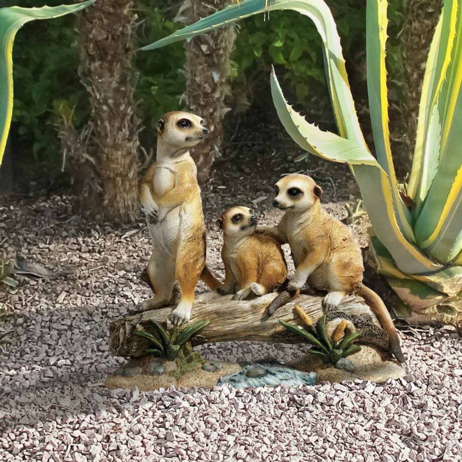 The Meerkat Clan Statue QL57089