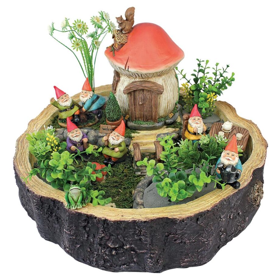 Tiny Forest Friends Gnome Garden Statue Collection SH381601