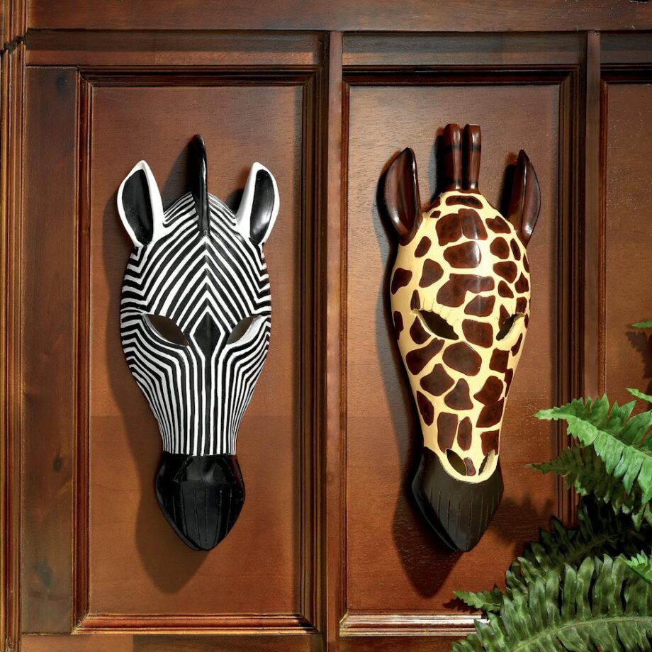 Tribal-Style Animal Mask Wall Sculpture: Giraffe