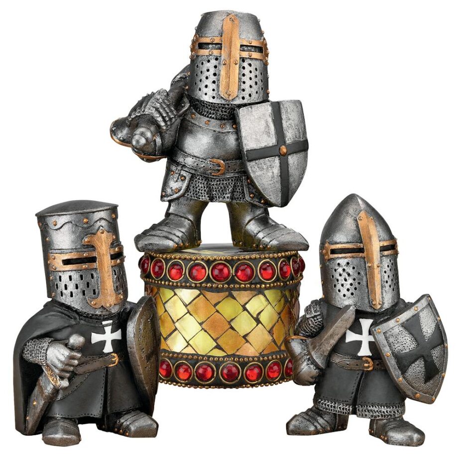 Wee Medieval Crusader Knights of the Gothic Realm Statue Set CL975722