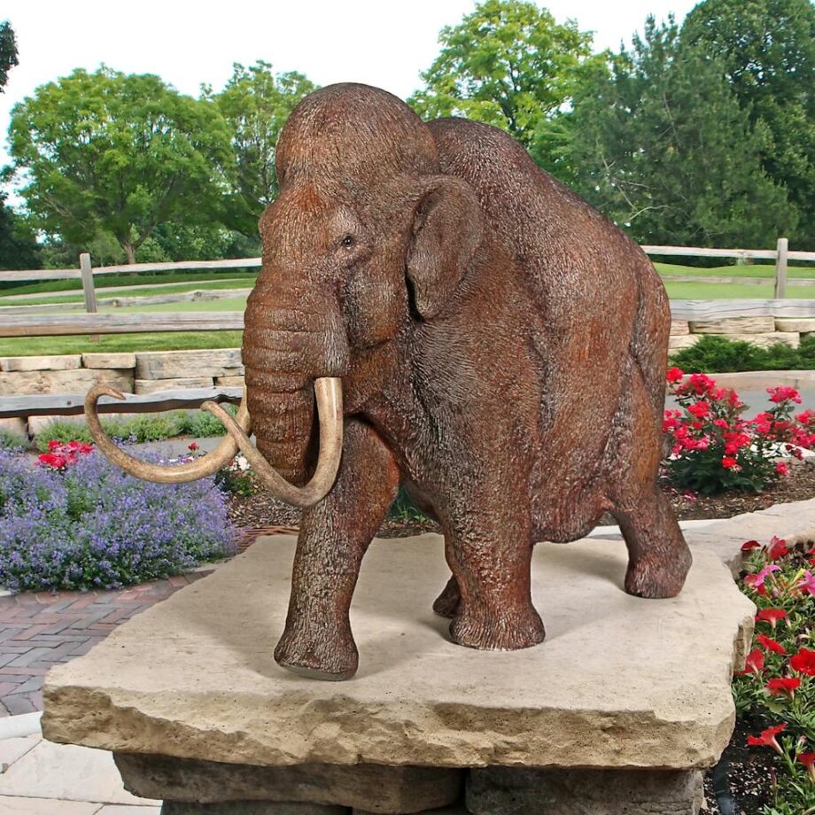 Woolly Mammoth, Elephant of the Ice Age Scaled Statue NE867160